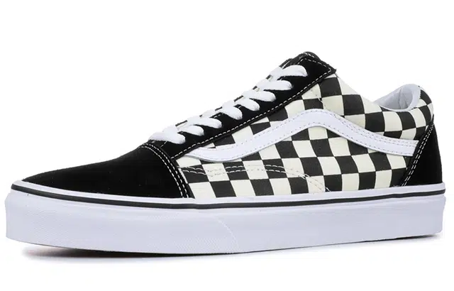 Vans Old Skool black checkerboard