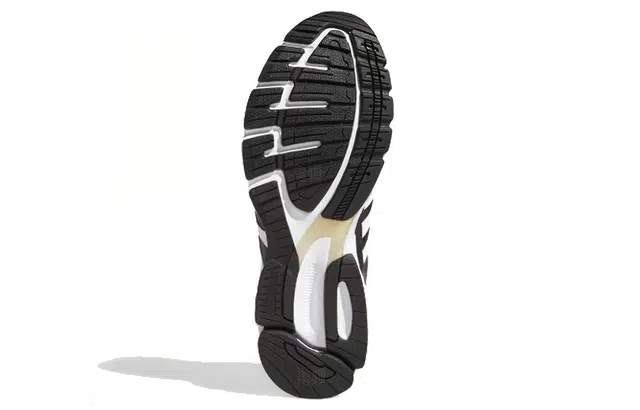 adidas Equipment 10 Black