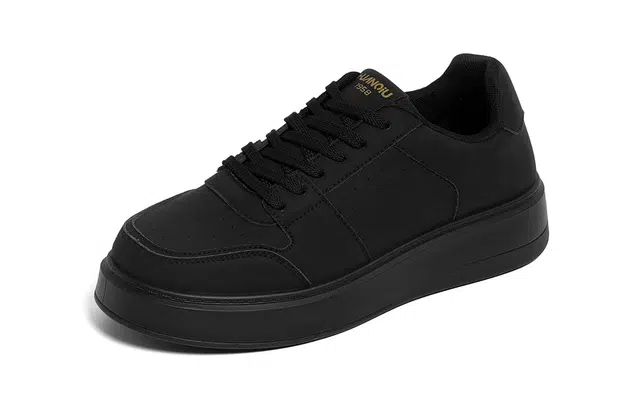 HUANQIU Thick Sole Sneakers Black