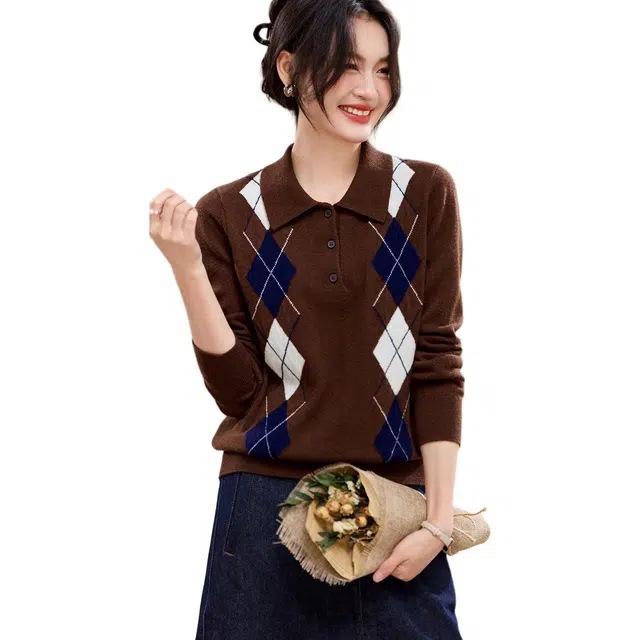 稻草人 高端品质全毛菱格设计柔软舒适复古风羊毛外套针织衫 女款