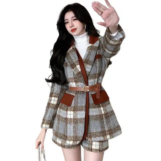 纤丝鸟 气质高级感收腰长袖外套法式设计感短裤两件套裙装套装 女款