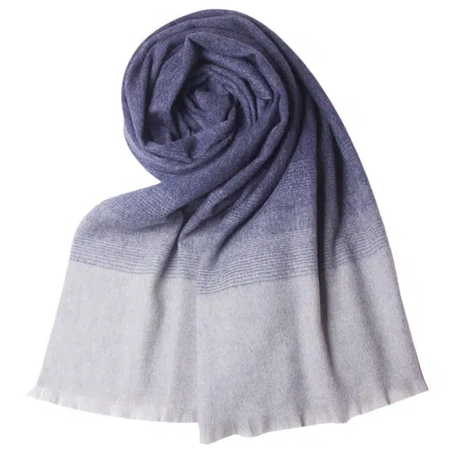 红豆 简约渐变色时尚舒适轻便百搭 山羊绒 绒线围巾 男女同款情侣款