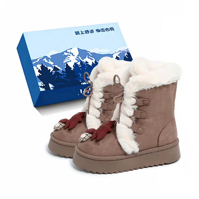 小鹿米利 保暖耐磨减震防滑包裹性 复古个性设计感 百搭潮流时尚 户外出游日常通勤加绒系带可爱布偶 中筒 雪地靴 女