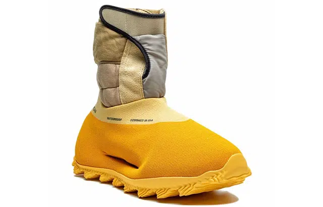 adidas originals Yeezy Knit RNR Sulfur Boots