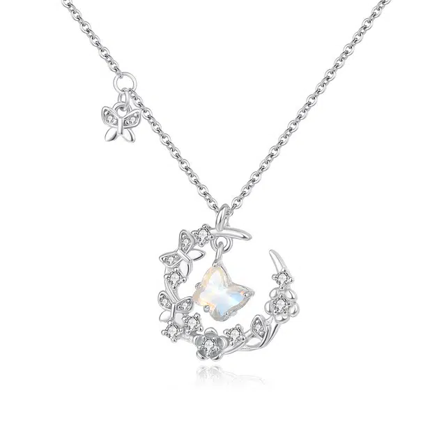 【S999足银 心动告白】 七七银饰 浪漫蝶恋花水晶 梦幻跳动 甜美可爱轻奢优雅个性设计 百搭休闲通勤显白#好运  纯银 项链 女款