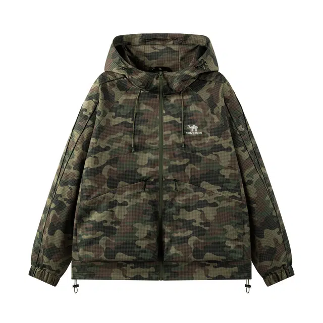 领航骆驼 美式复古高街潮流迷彩字母印花时尚休闲百搭军事风宽松连帽通勤户外    夹克 男女同款