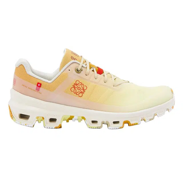 On x LOEWE Cloudventure