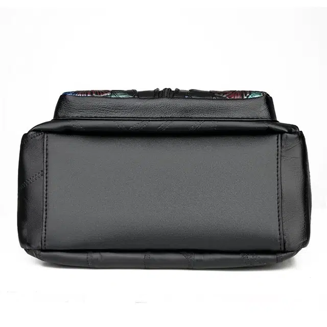 米囹 出行个性 简单舒适 皮质亲肤耐磨 通勤优雅男女同款 轻盈 斜跨包 小号 黑色