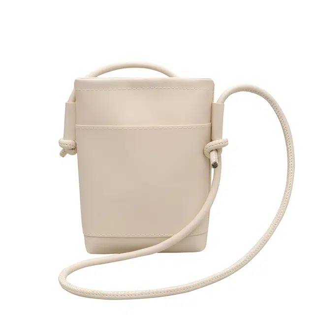 米囹 女孩喜欢细节别样美 穿搭单品出行轻质多功能好搭百搭 女款 轻盈 斜跨包 小号 白色/黑色/绿色/棕色