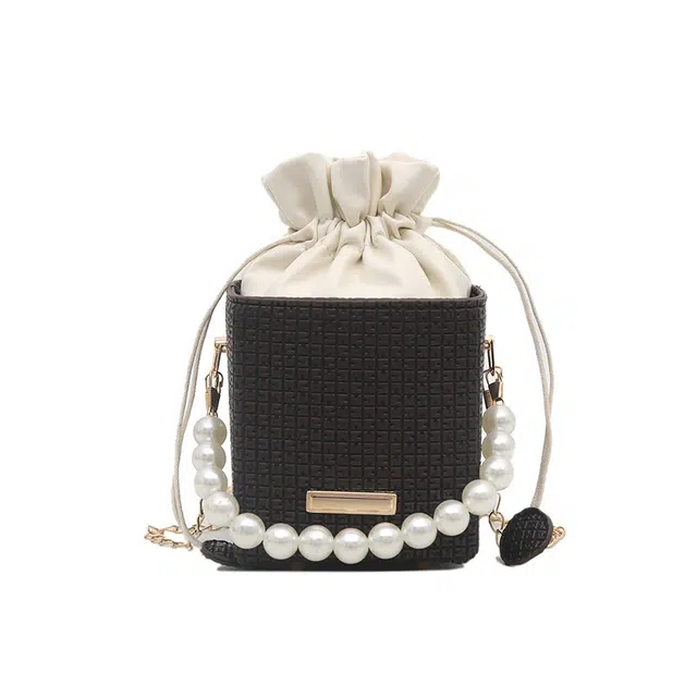 米囹 时尚百搭 水桶包 单肩斜挎包 常规 黑色