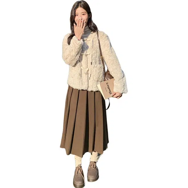 稻草人 小香风羊羔毛小个子超好看加厚皮毛一体绒感外套 女款