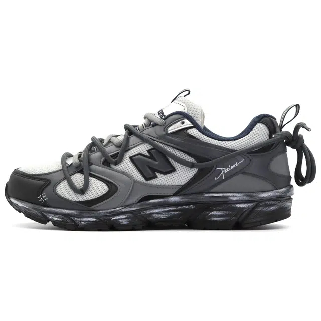 New Balance 408
