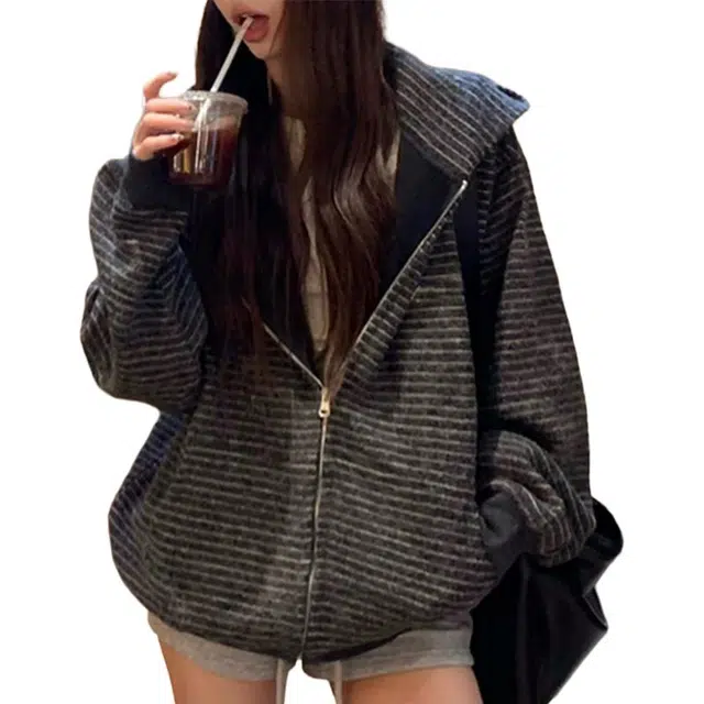 source with u oversize