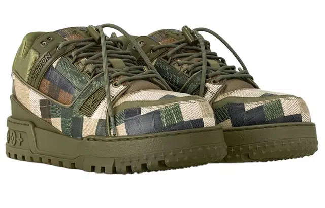 LOUIS VUITTON Trainer Maxi