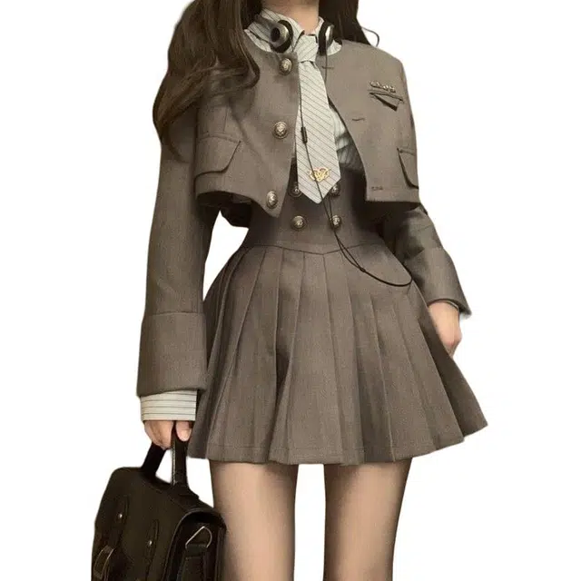 纤丝鸟 纯欲风辣妹减龄复古条纹衬衣西装外套高腰百褶裙时尚三件裙装套装 女款