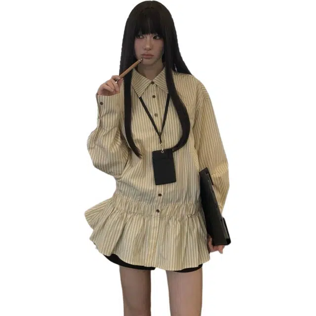 纤丝鸟 条纹宽松适中翻领长袖裙装套装 女款