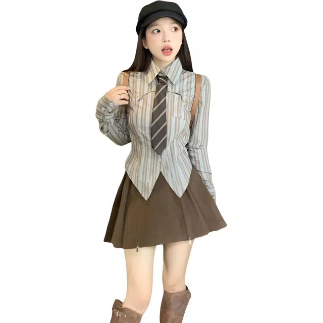 纤丝鸟 甜辣学院风修身条纹衬衫字百褶半身短裙女裙装套装 女款