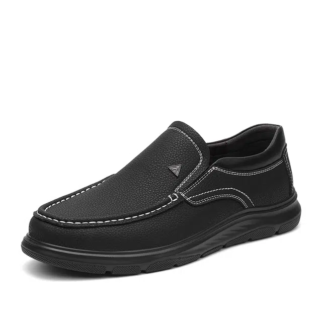 足力健 合成革牛剖层革 舒适轻便 百搭款式 简约设计 黑色时尚 防滑耐磨 休闲皮鞋 男款