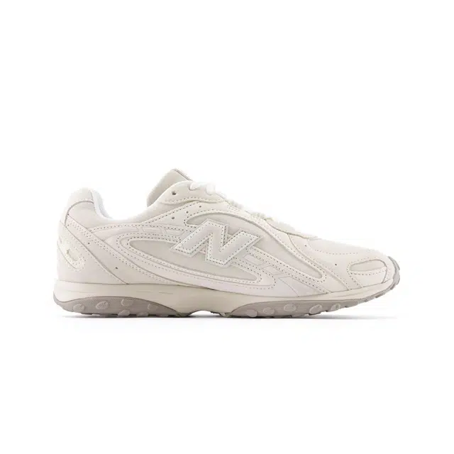 New Balance 204L White