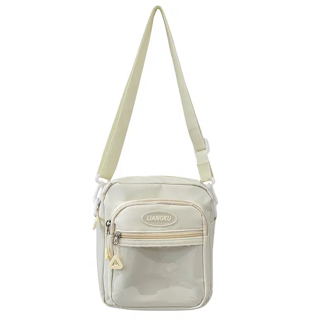 米囹 毛绒精灵挂件酷 通勤实用款小众好搭男女同款 轻盈 斜跨包 小号 白色/黑色/粉红色/浅黄色/浅蓝色