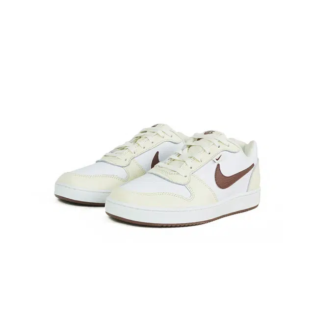 Nike EBERNON