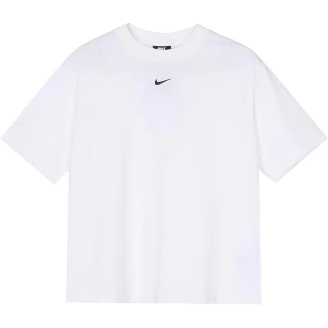 Nike Sportswear Essentials