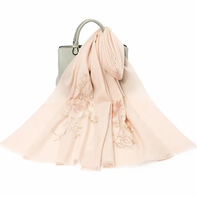 一米画纱 中式古典国风花卉贴花结婚喜宴亲肤防风保暖披风优雅精致外搭 绵羊毛 披肩 女款