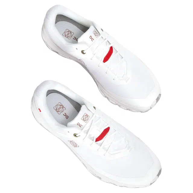 On x LOEWE Cloudventure