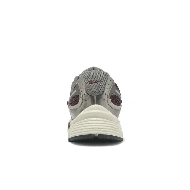 Nike V5 RNR