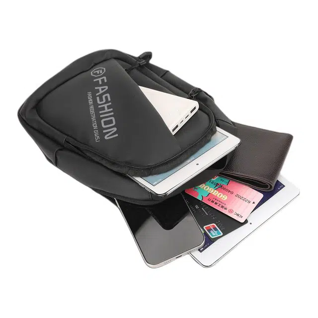 小猪班纳 防水耐磨手提时尚潮户单肩斜挎 尼龙布 胸包 常规 男款 多色