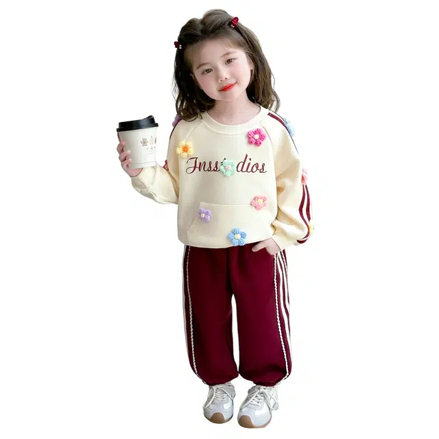 浪莎休闲运动套装 春秋 时尚彩色花朵两件套 杏色 中小童