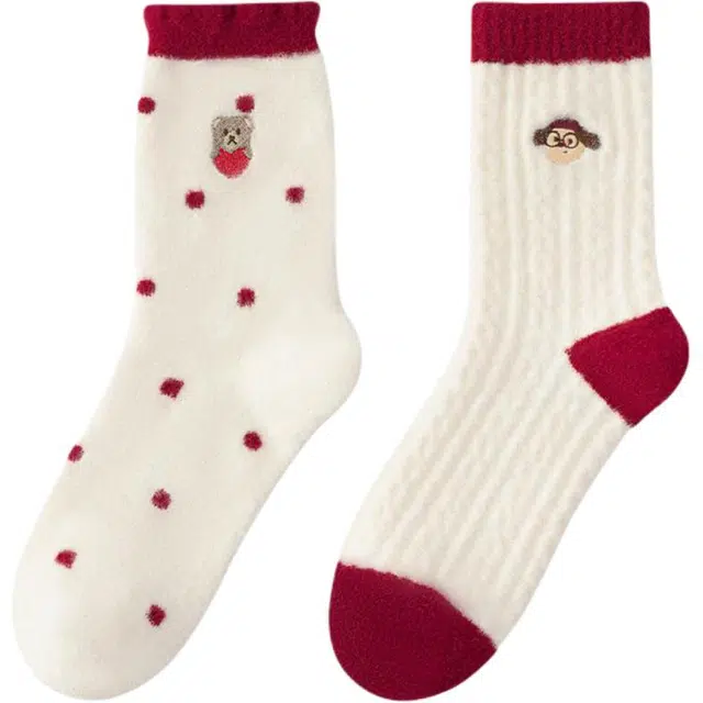 妮轻 本命年秋冬卡通动漫个性中筒袜 女款