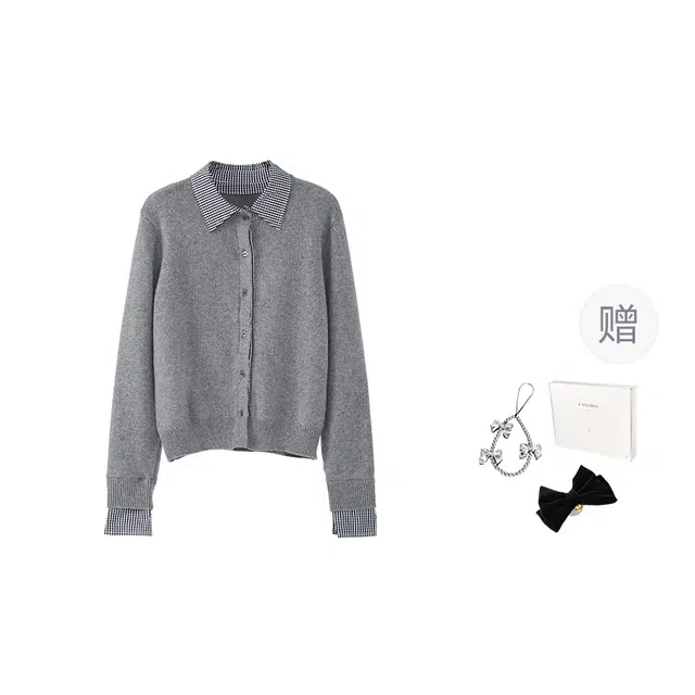 法儿家 格纹软欧初秋韩系小个子减龄显白纯色衬衫领休闲针织开衫毛衣 女款