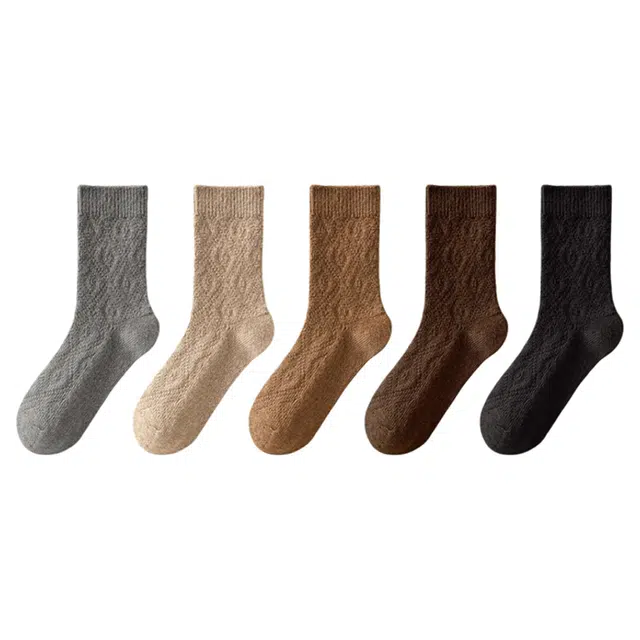 潞优野 轻奢防臭透气羊毛袜子百搭运动简约纯色秋冬季东北防寒菱格加厚羊绒长袜中筒袜 女款