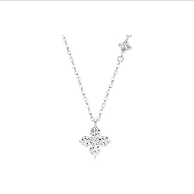 【闪耀|甄选高品质】 极昼 幸运冰晶四叶草锁骨链设计高级感 精致满钻镶嵌轻奢优雅气质时尚百搭礼赠好运 琉璃 项链 男女同款情侣款
