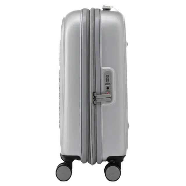 Mandarina Duck 20