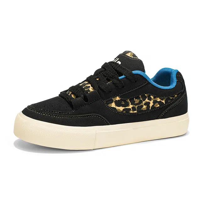 URBAN AUTHENTIC