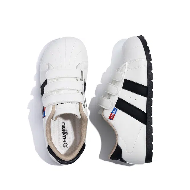 HUANQIU Classic Low-Top Sneakers