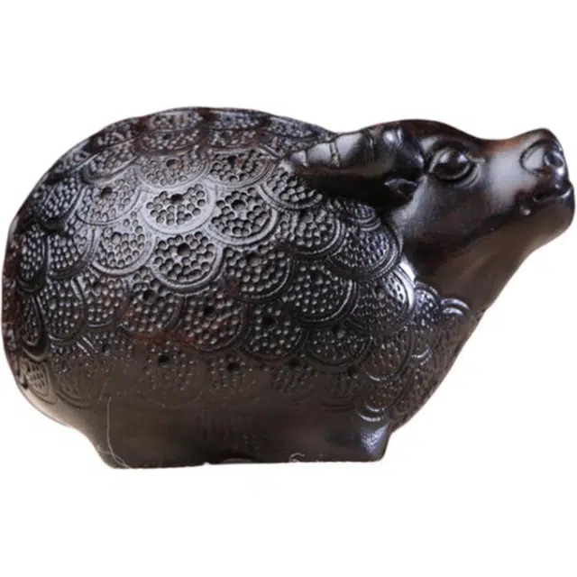 得笙陌 实木雕刻生肖牛手把件国潮复古 紫光檀 木作摆件 男女同款情侣款