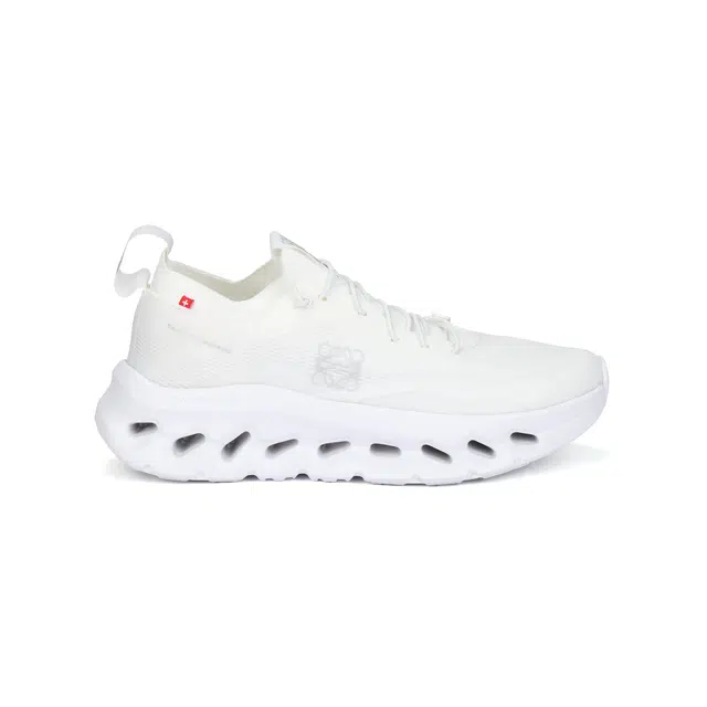 On x LOEWE CLOUDTILT