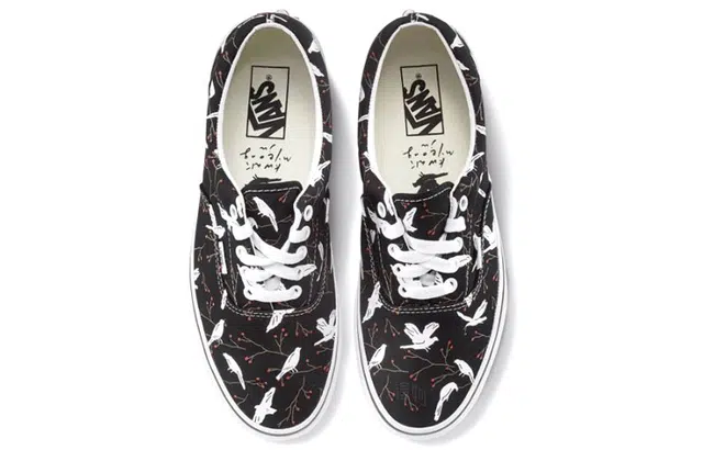 Vans Era