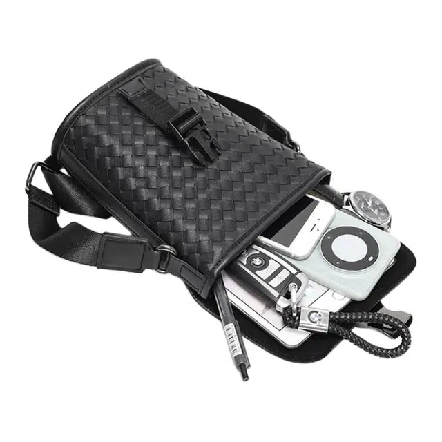 木林森 时尚简约翻盖插扣真皮编织防水耐磨潮流百搭 涤纶 单肩斜挎包 男款 编制黑