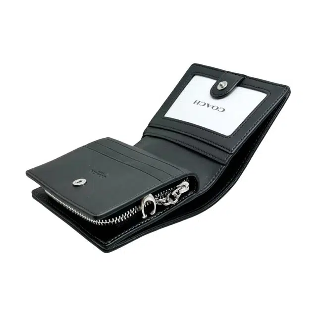 COACH Snap Wallet 11 Logo