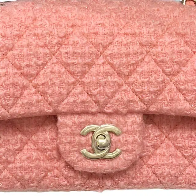 CHANEL Classic Flap CF 22B
