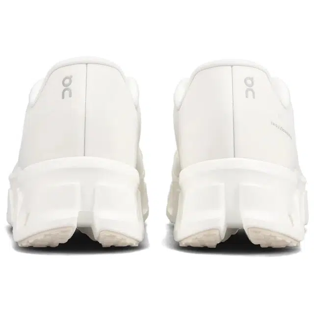 On Cloudmonster Hyper