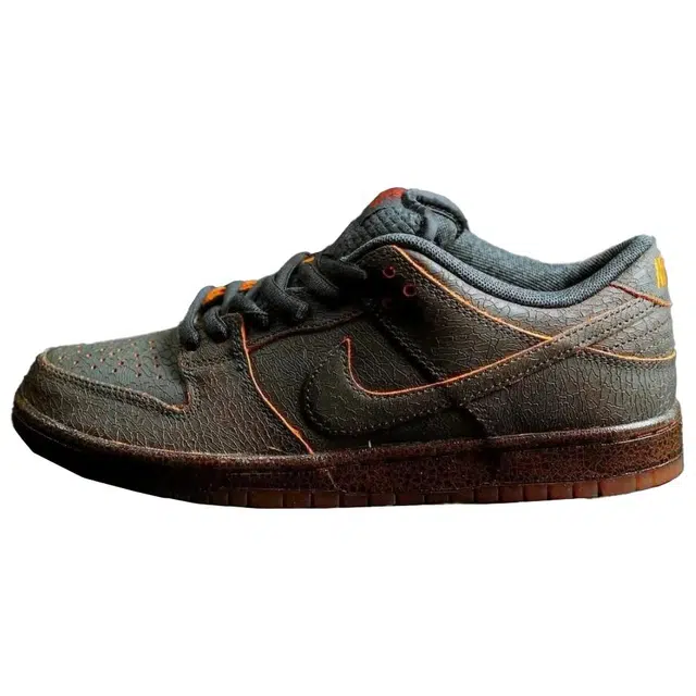 Nike SB Dunk Low Pro Krampus