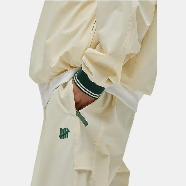 UNDEFEATED SS25 logo