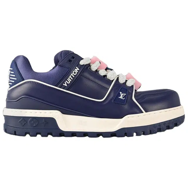 LOUIS VUITTON Trainer Maxi LOVE