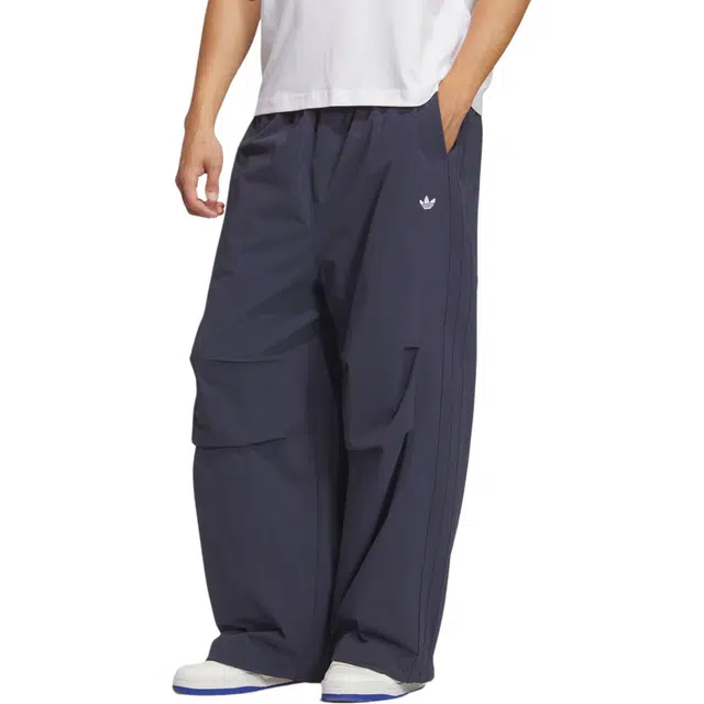 adidas Originals Parachute Trousers M