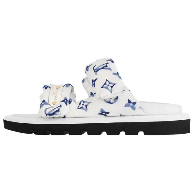 LOUIS VUITTON Pool Pillow Comfort